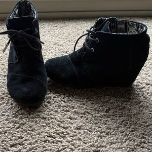 Toms Black Boots